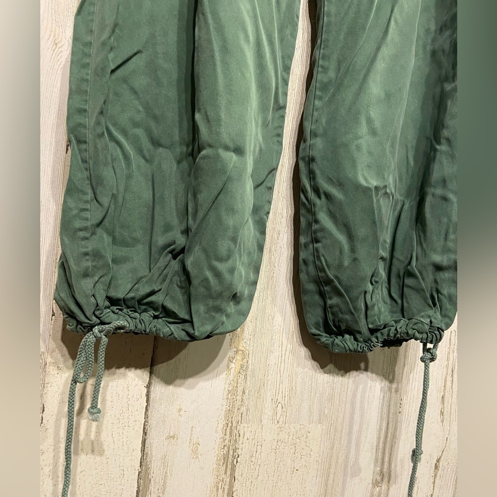 YFB Young Fabulous & Broke Green Baggy Klem Cargo Pants Small - Picture 4 of 8